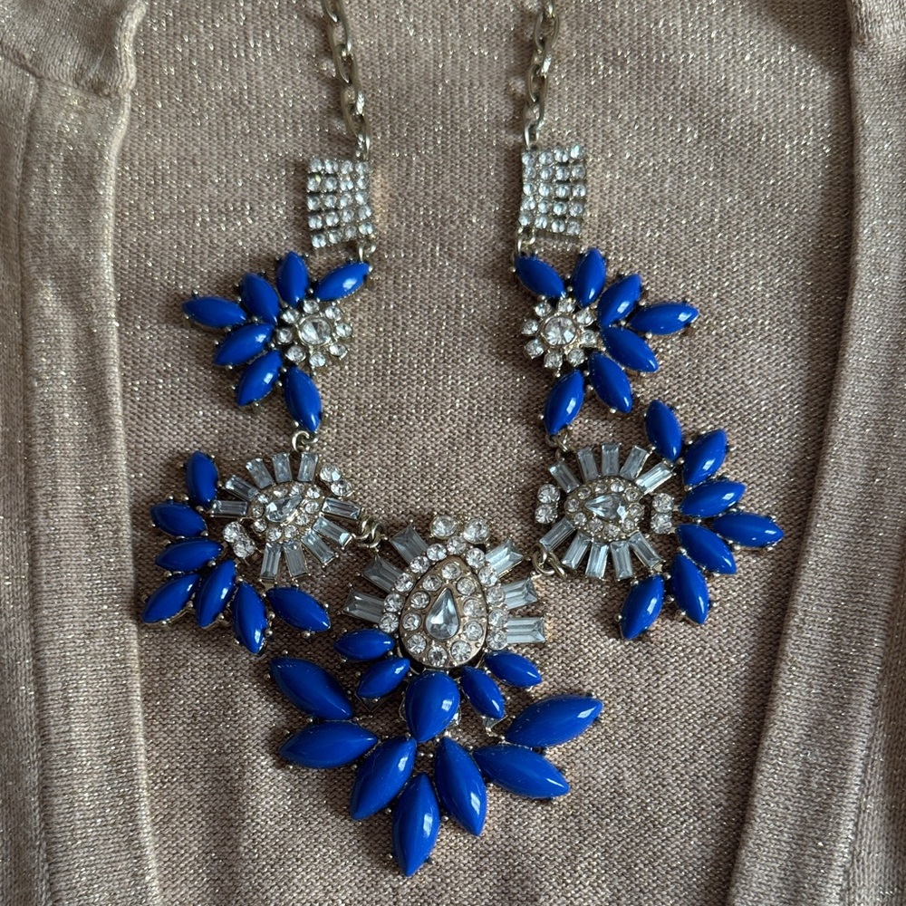 Dazzling Blue and Silver Floral Necklace, very vintage.
